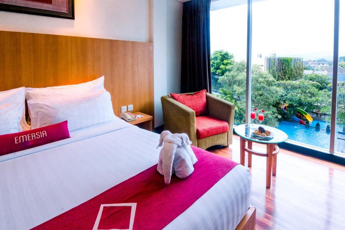 Emersia Hotel And Resort 반다르 람풍 외부 사진