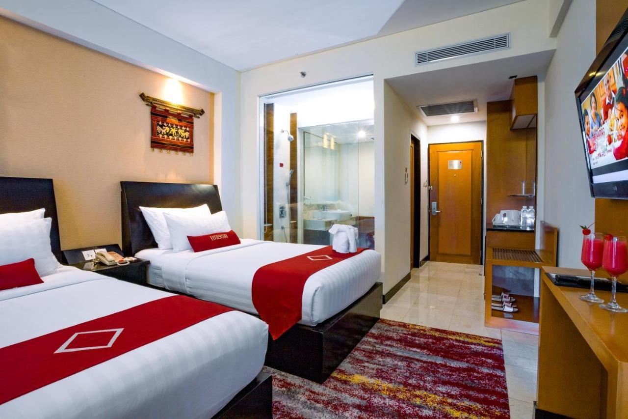 Emersia Hotel And Resort 반다르 람풍 외부 사진